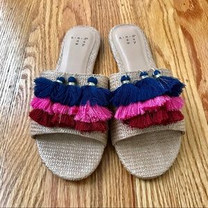 NEW: tassel slides